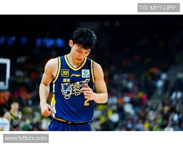 广东队与新疆队激战第31轮争夺季后赛席位的关键之战