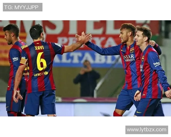 全球足球巨星全景介绍与生平故事详解